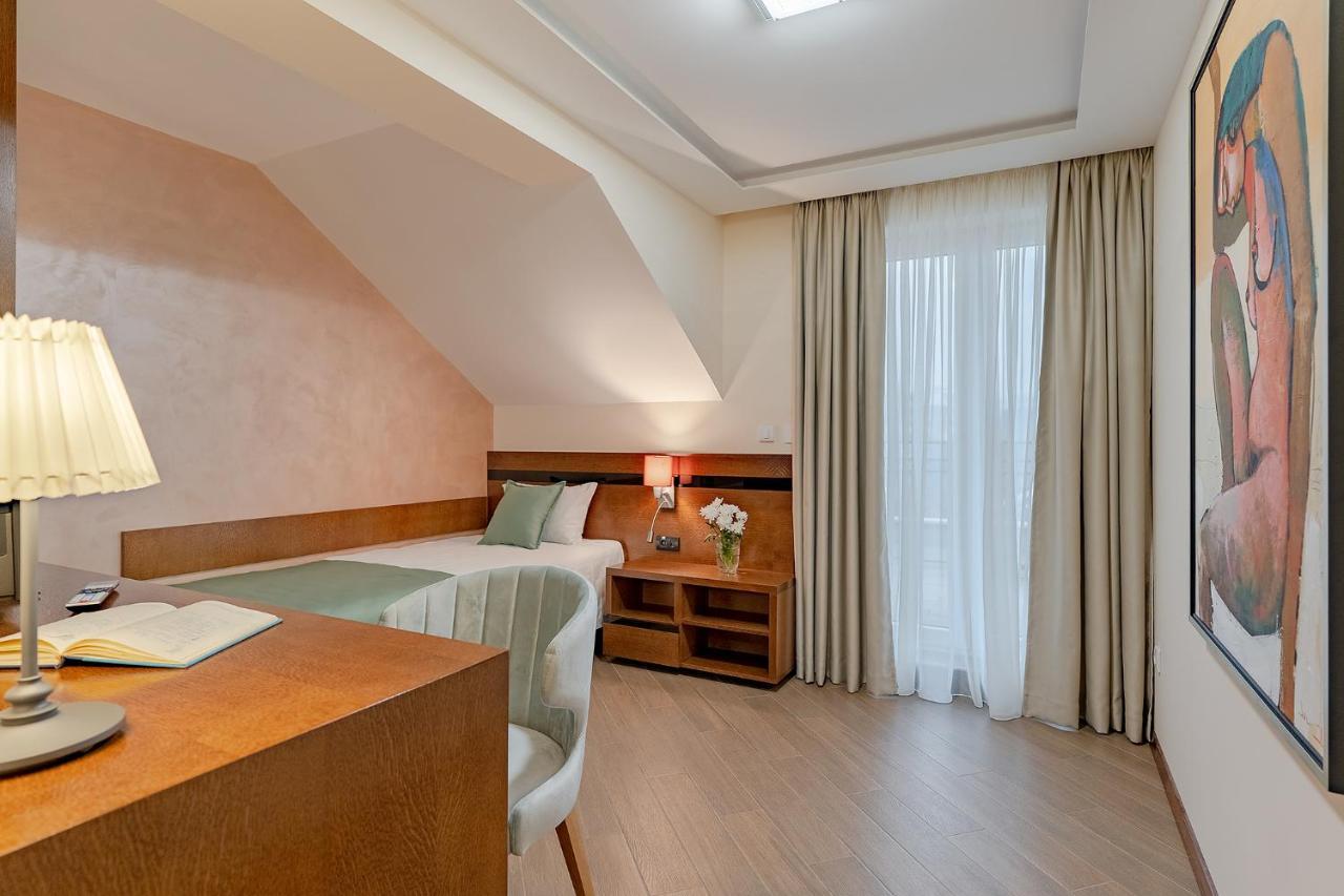 Rubicon Garni Hotel Kragujevac Exterior photo