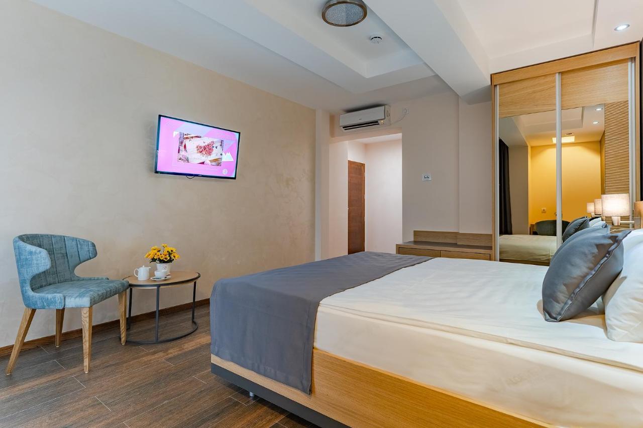 Rubicon Garni Hotel Kragujevac Exterior photo