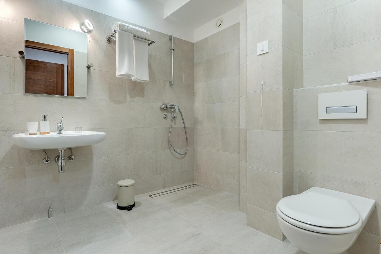 Rubicon Garni Hotel Kragujevac Exterior photo